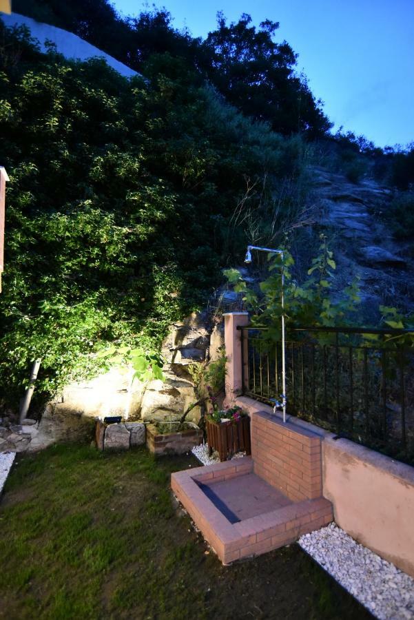Searockhouse Villa Palaiontsiflikion Bagian luar foto