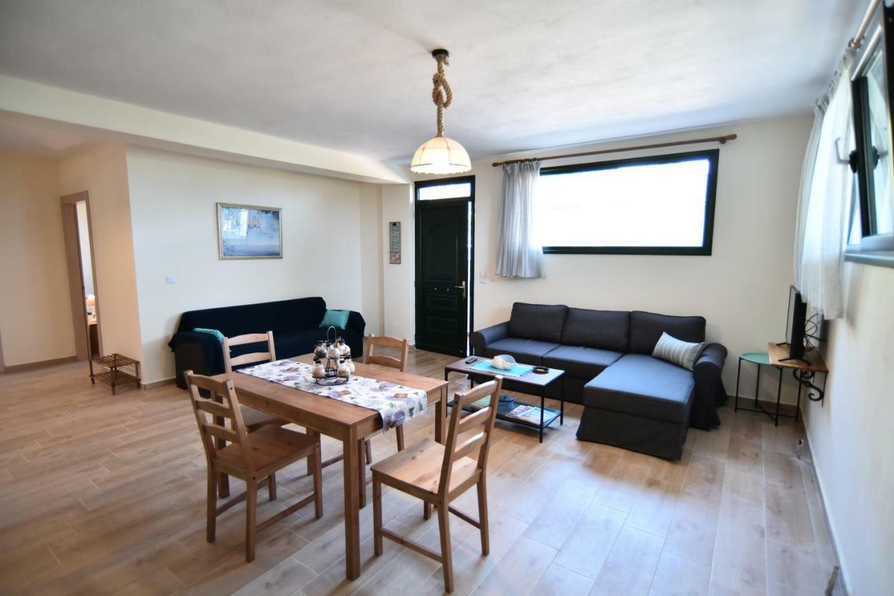 Searockhouse Villa Palaiontsiflikion Bagian luar foto